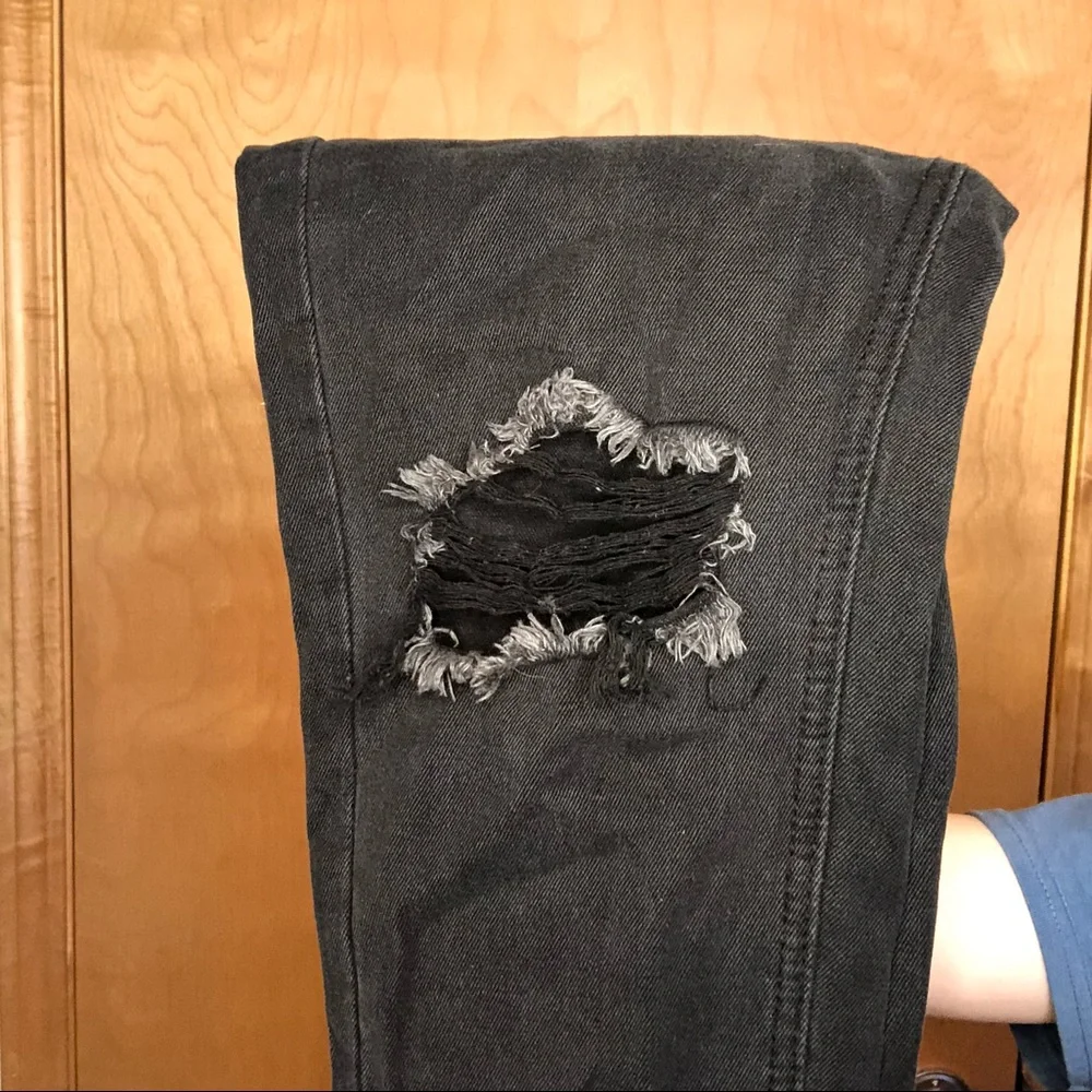 SHEIN black wash ripped jeans, size XS/0 - Picture 2 of 3